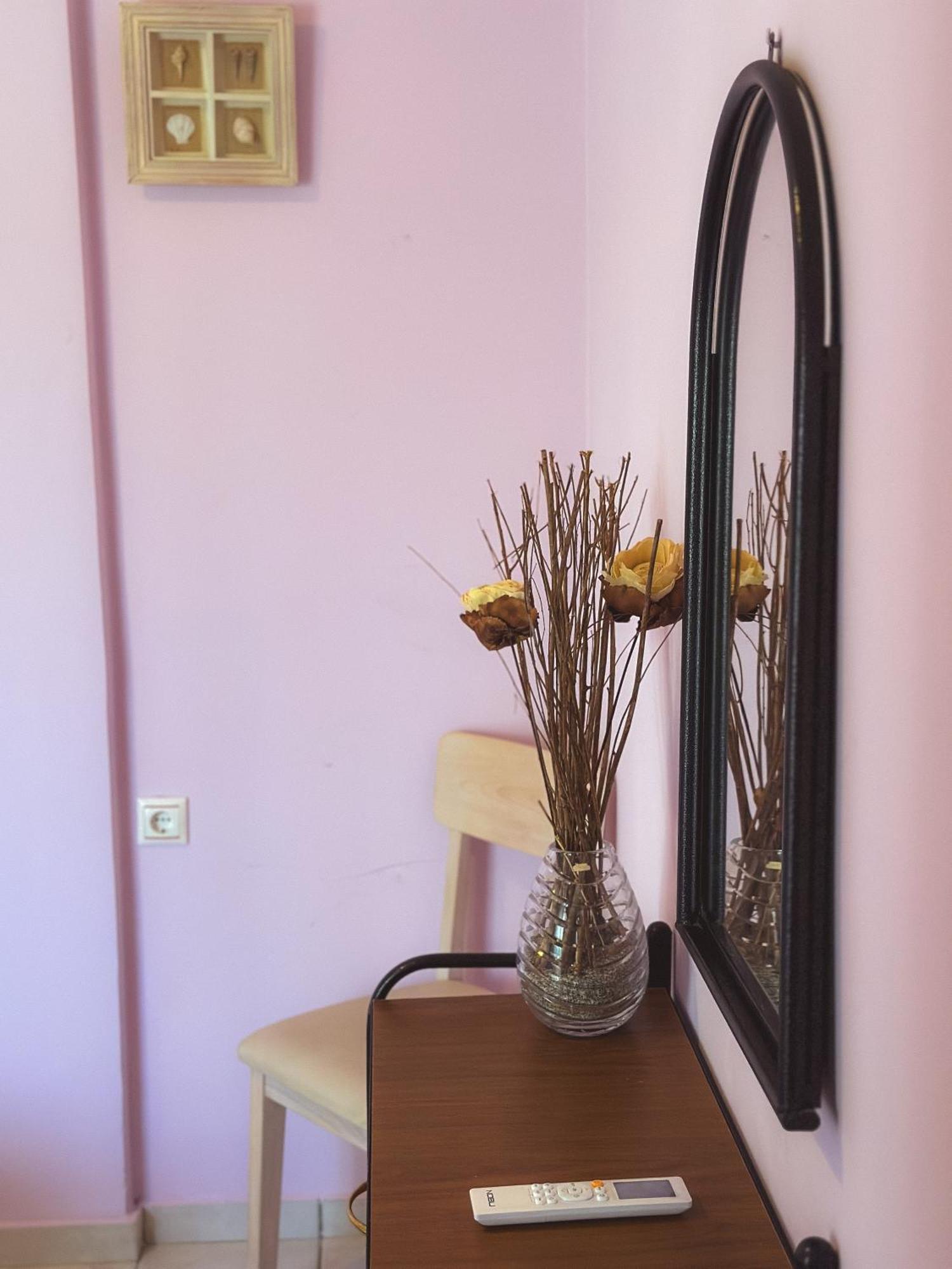Sofia's Cozy Two Bedroom Apartament *